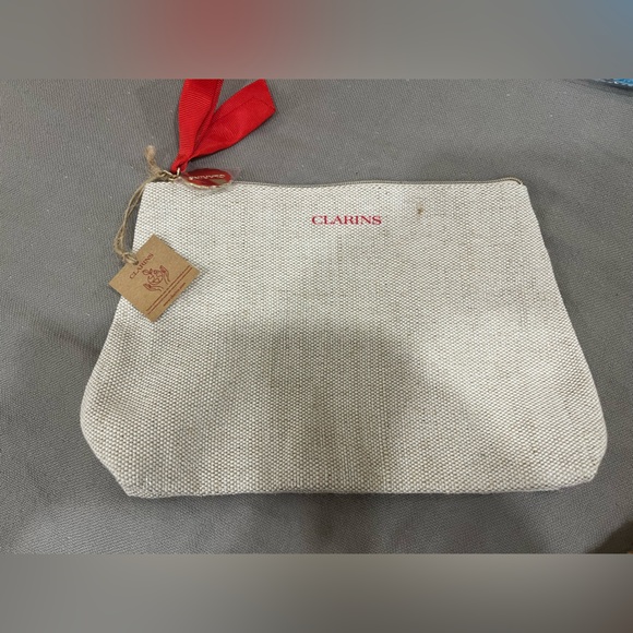 Clarins Makeup Pouch with Gold Lettering - Picture 3 of 11